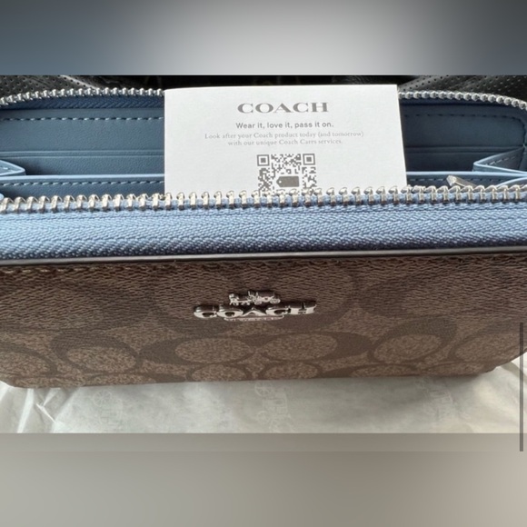 Coach Long Zip Around Wallet In Signature Canvas Sv/Khaki/Waterfall - Picture 8 of 8